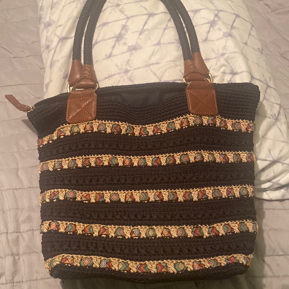 The Sak —-Cute black and multicolor crochet pocketbook